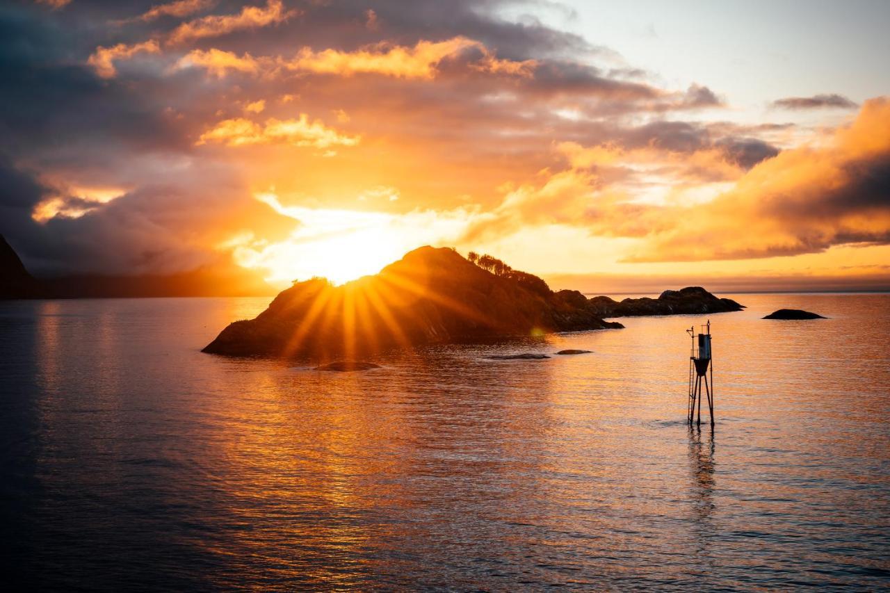 Hamn I Senja Hotel Exterior photo